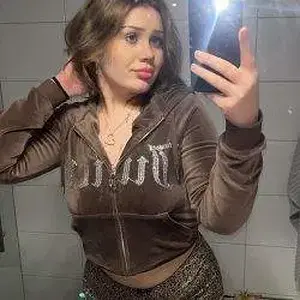 Her Ass Looked Perfect in That Side Mirror Angle
