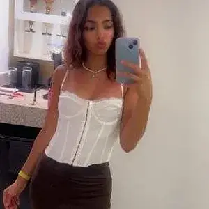 Her Feet Were in the Air, Her Pussy Front and Center